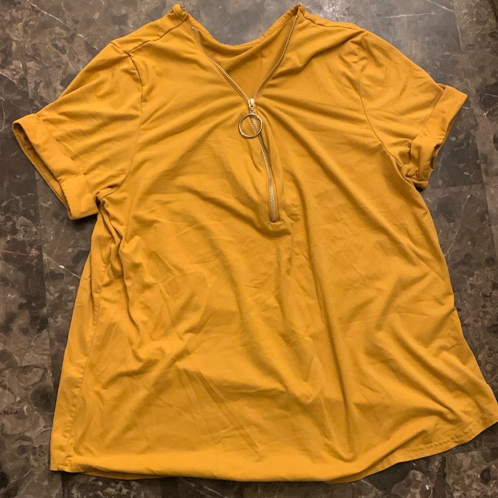 JYS T-Shirt with zipper